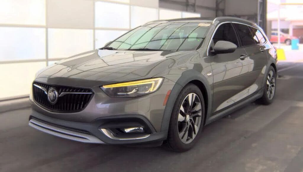 2018 BUICK Regal TourX