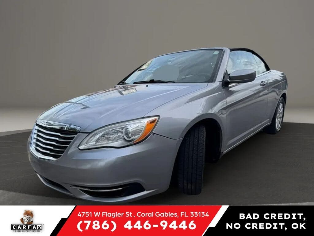 2013 CHRYSLER 200