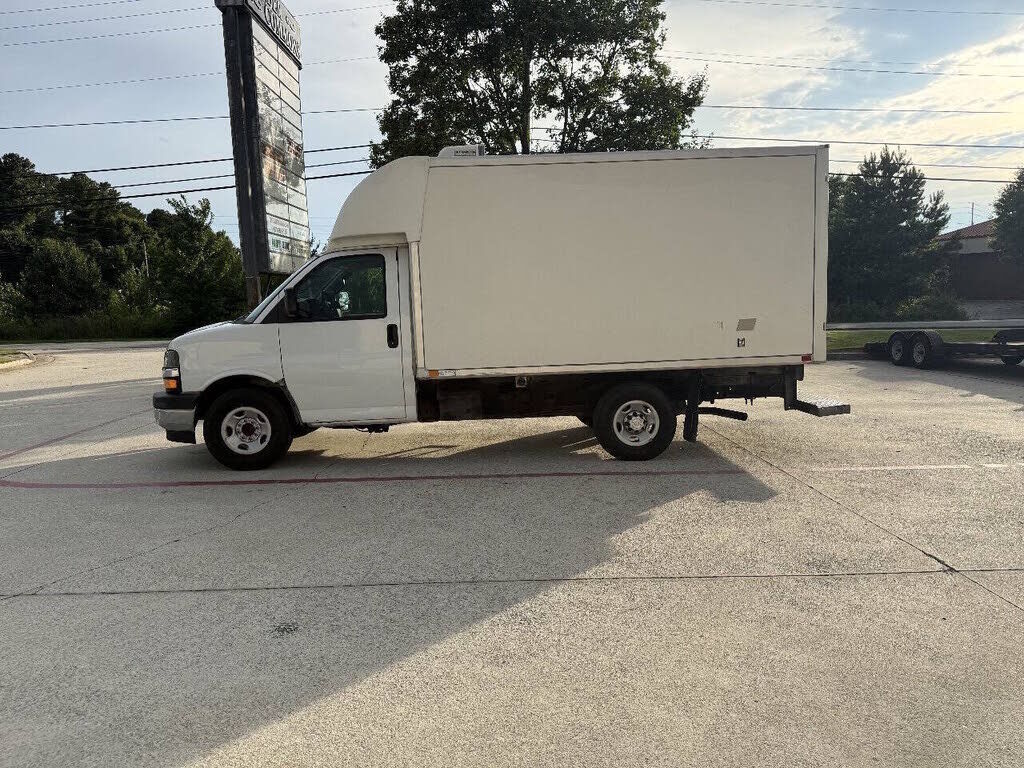 2021 CHEVROLET Express