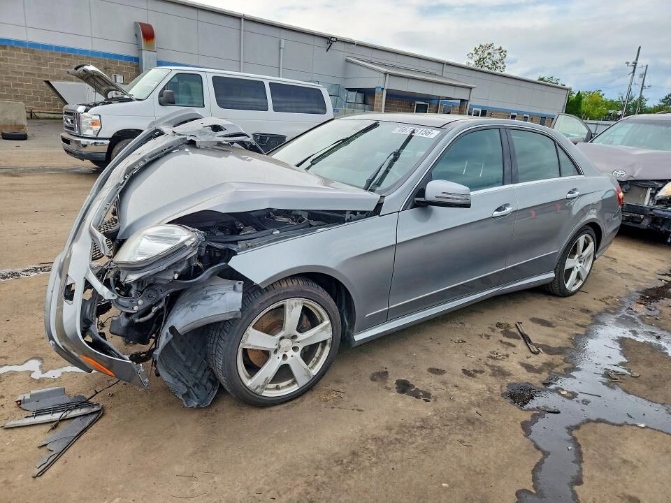 2011 MERCEDES-BENZ E-Class