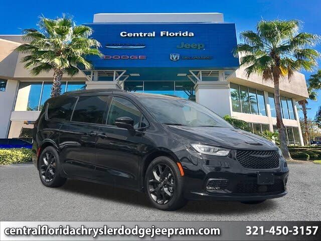 2025 CHRYSLER Pacifica