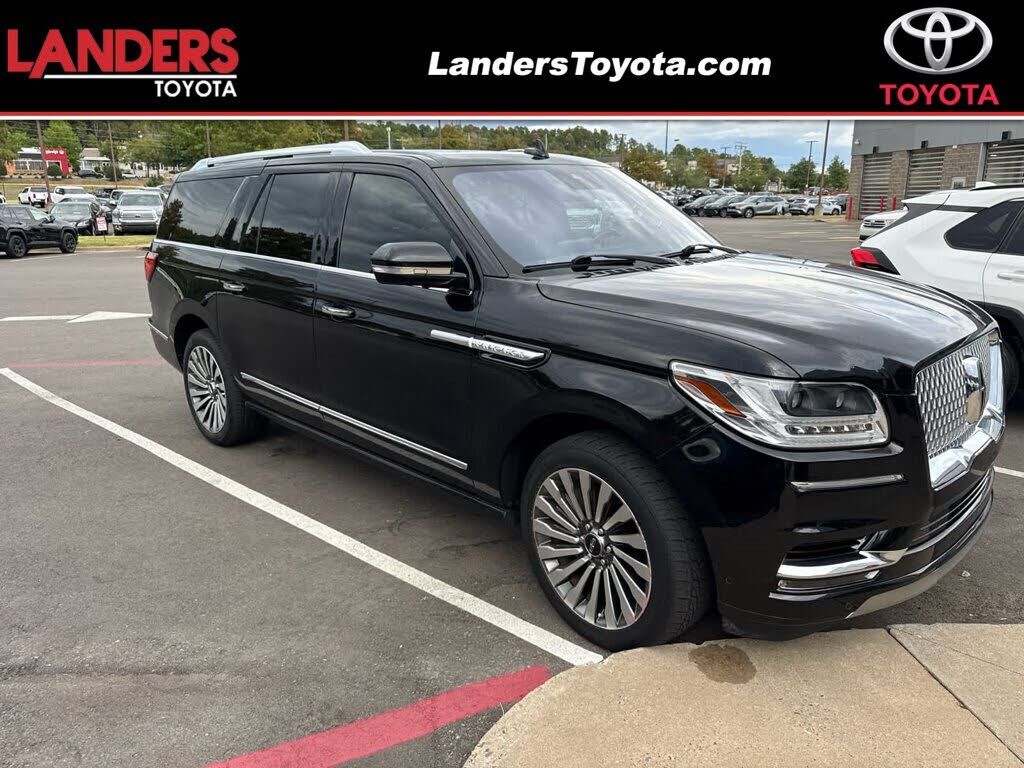 2019 LINCOLN Navigator L