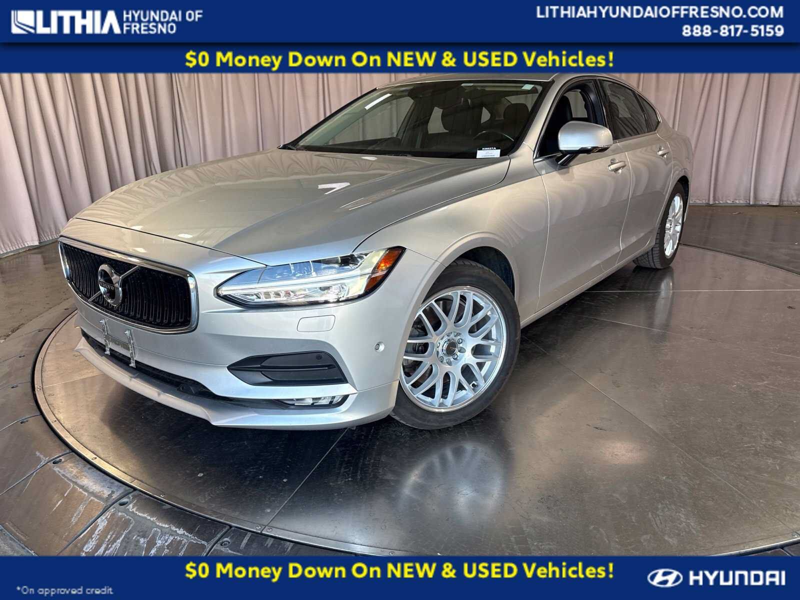 2017 VOLVO S90
