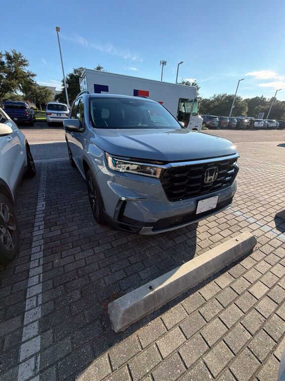 2023 HONDA Pilot