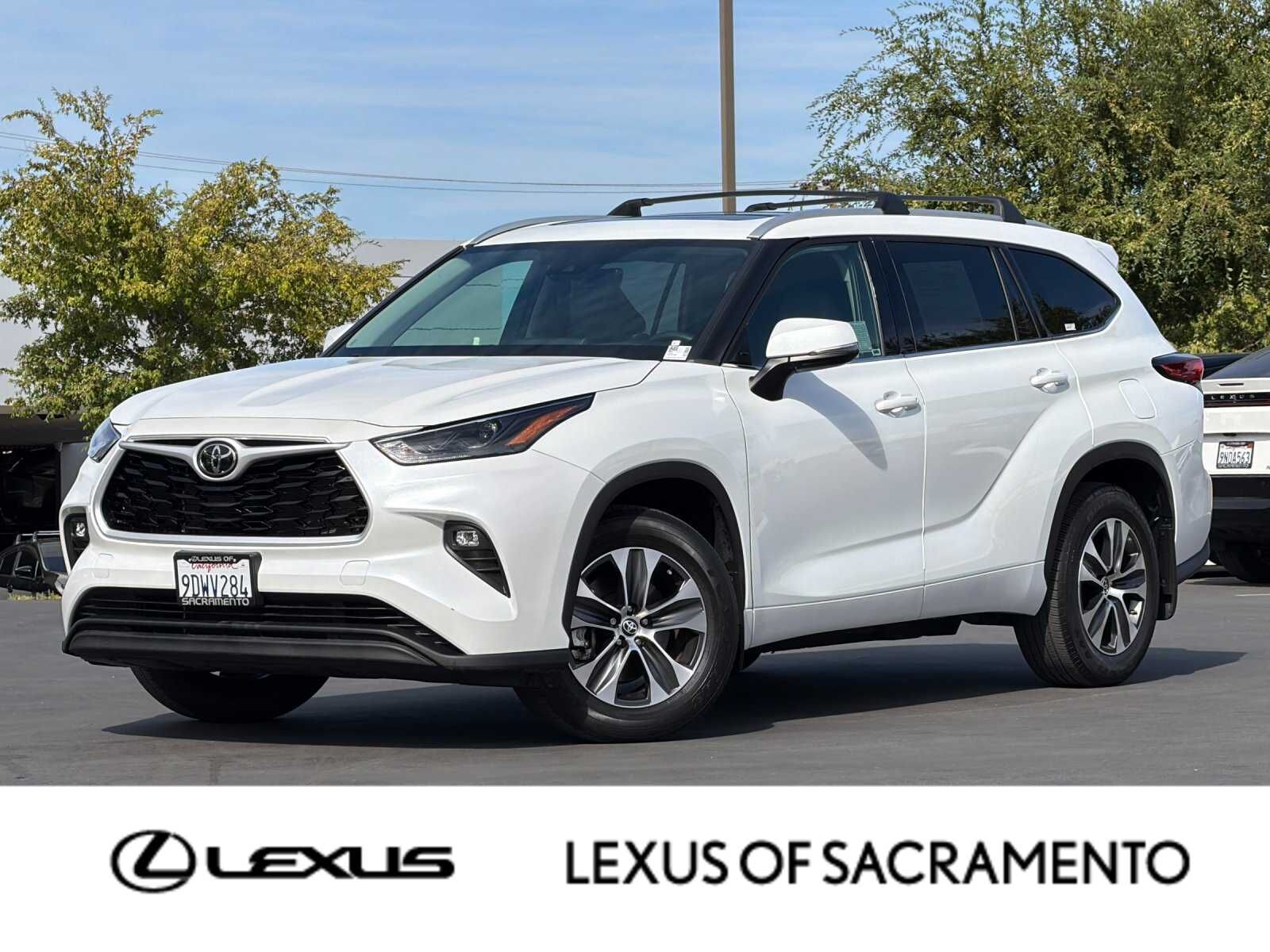 2022 TOYOTA Highlander