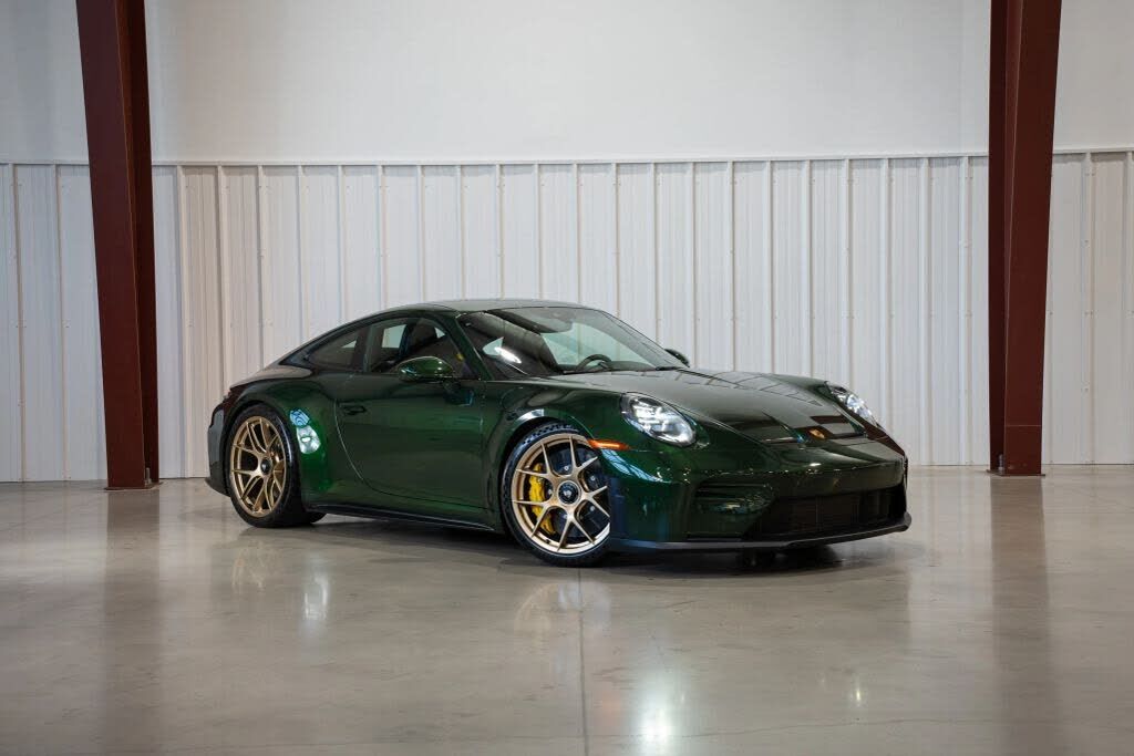 2025 PORSCHE 911