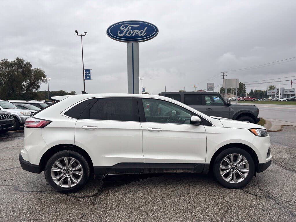 2024 FORD Edge