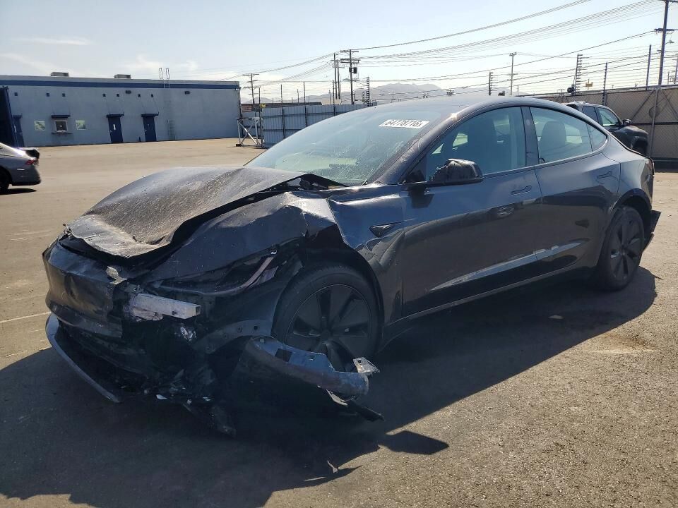 2025 TESLA Model 3