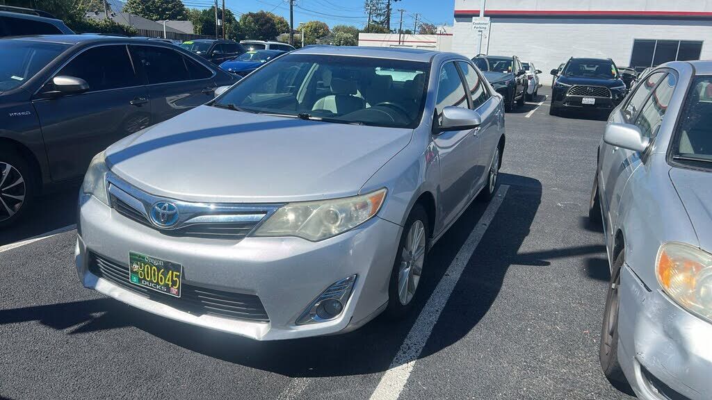 2014 TOYOTA Camry