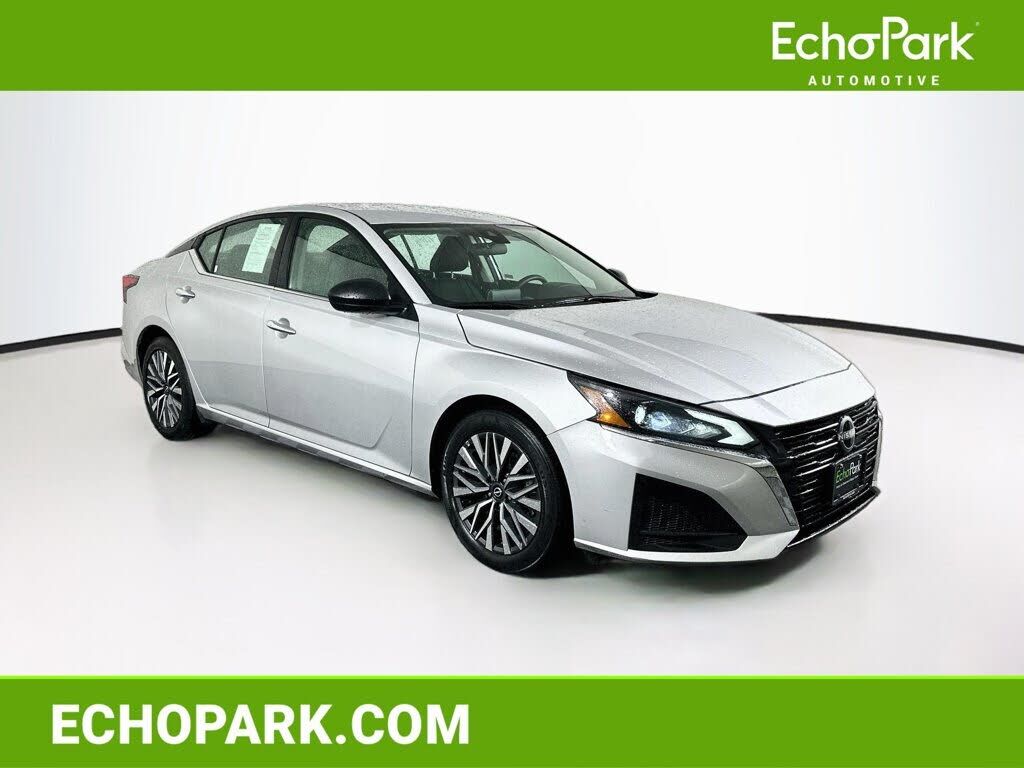 2025 NISSAN Altima