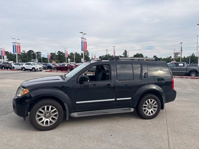 2011 NISSAN Pathfinder