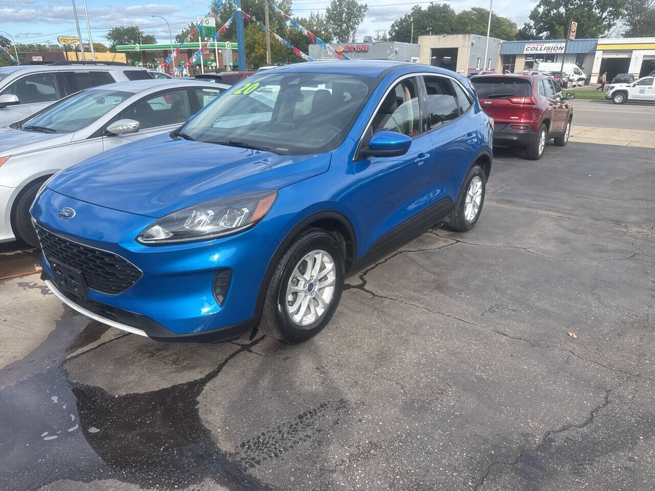 2020 FORD Escape
