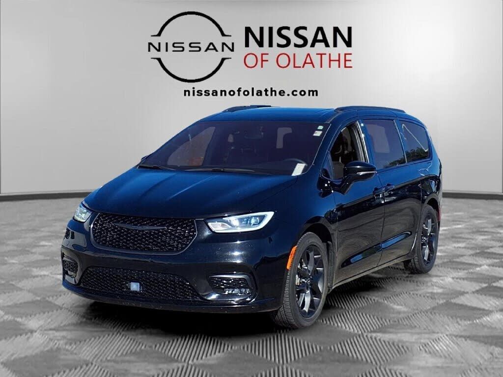 2025 CHRYSLER Pacifica