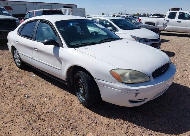 2005 FORD Taurus