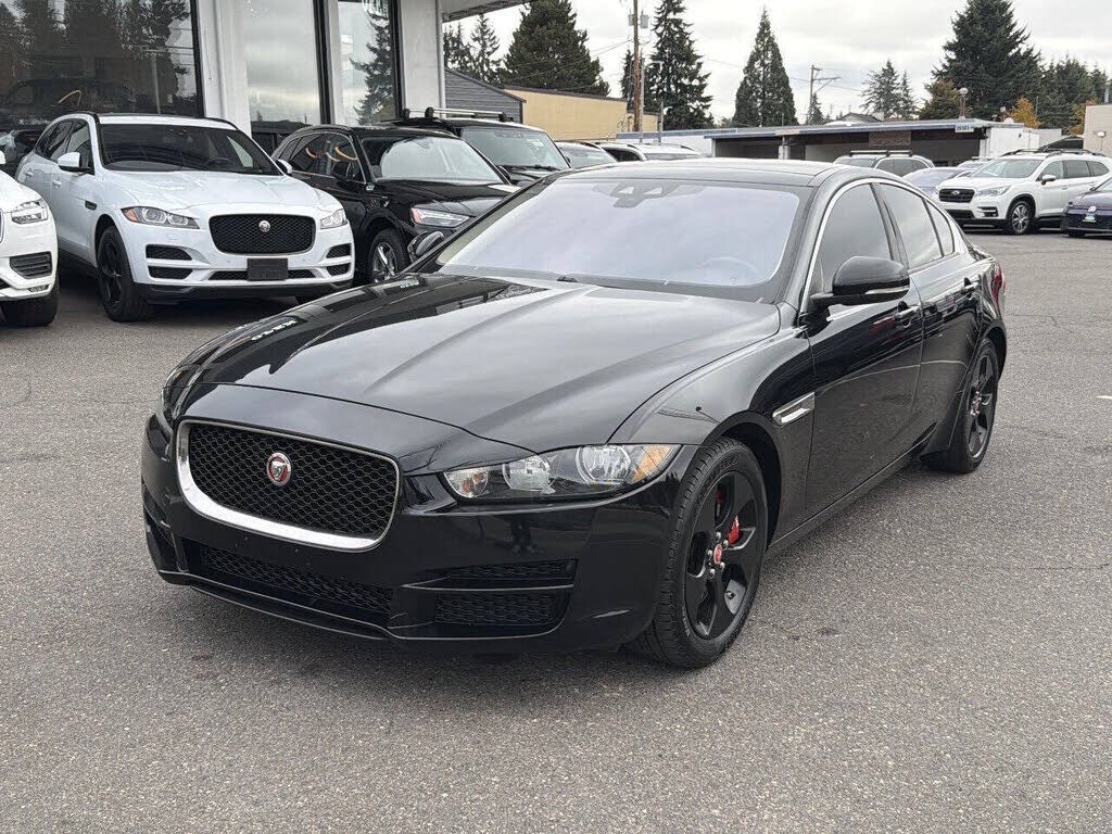 2017 JAGUAR XE
