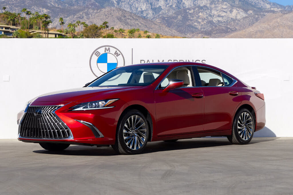 2024 LEXUS ES