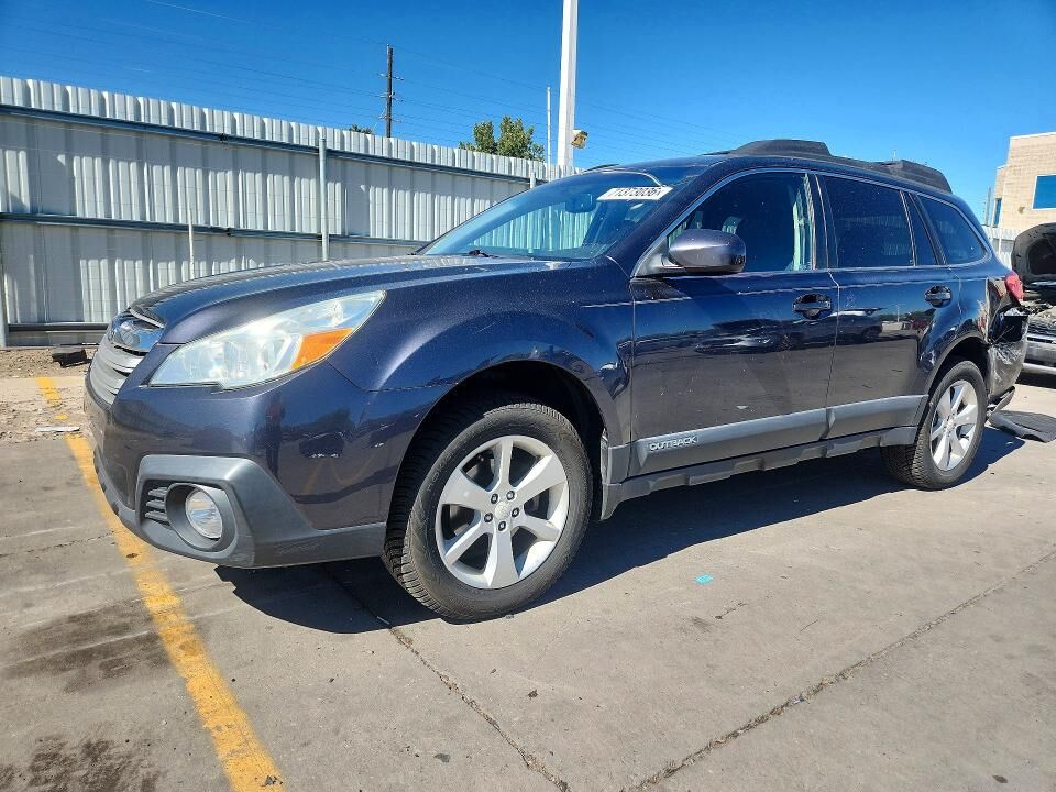 2013 SUBARU Outback