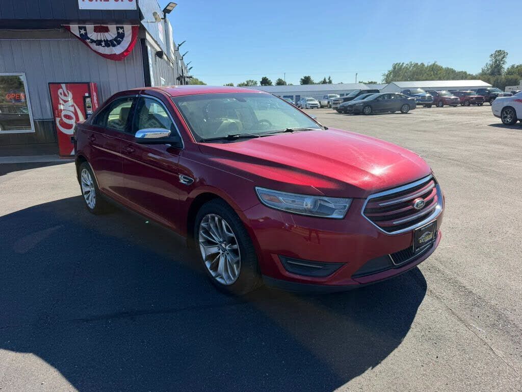 2013 FORD Taurus