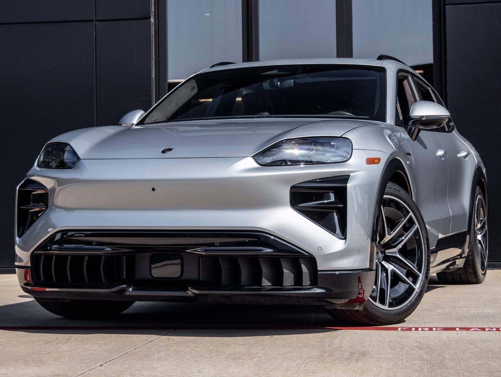 2026 PORSCHE Cayenne