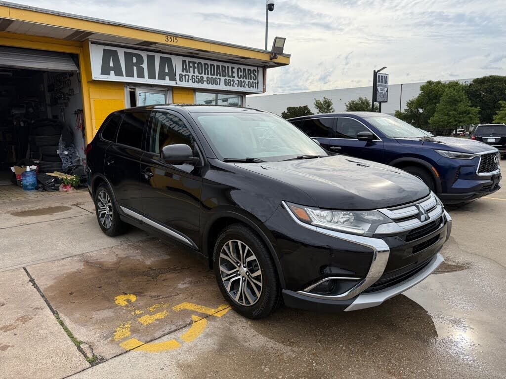 2017 MITSUBISHI Outlander