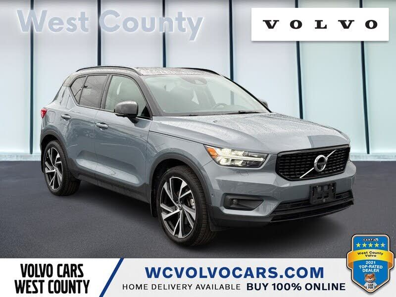 2020 VOLVO XC40