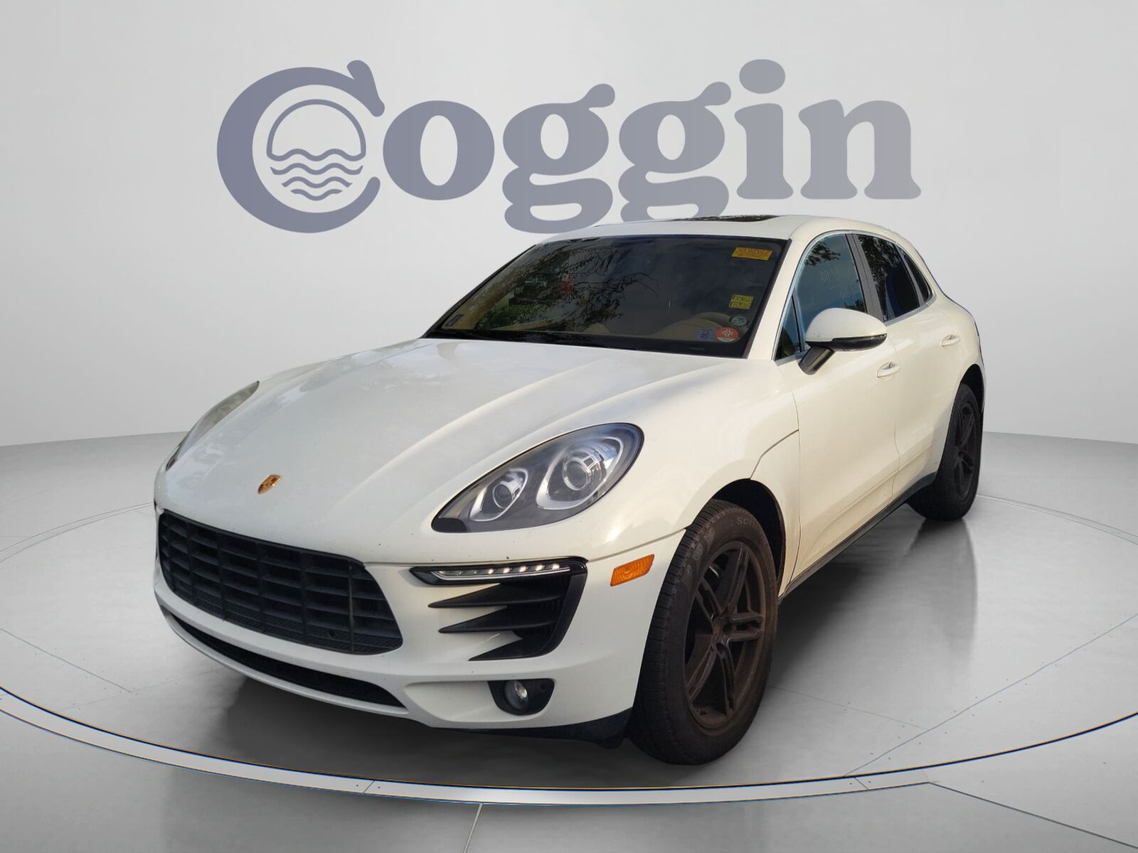 2016 PORSCHE Macan