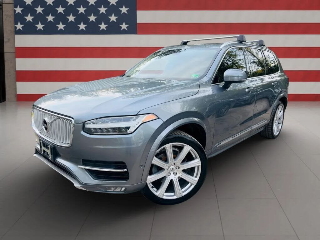 2019 VOLVO XC90