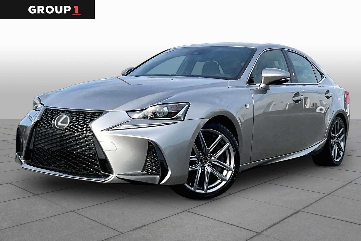 2017 LEXUS IS