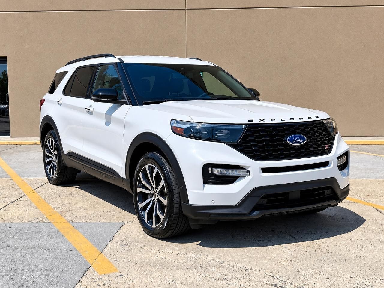 2020 FORD Explorer