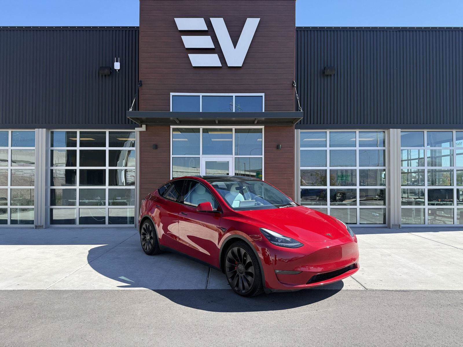 2022 TESLA Model Y