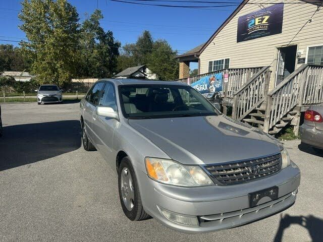 2004 TOYOTA Avalon