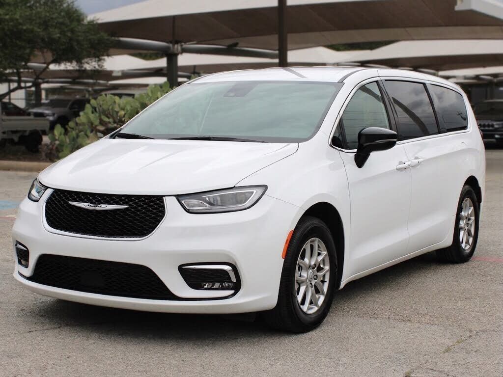 2026 CHRYSLER Pacifica