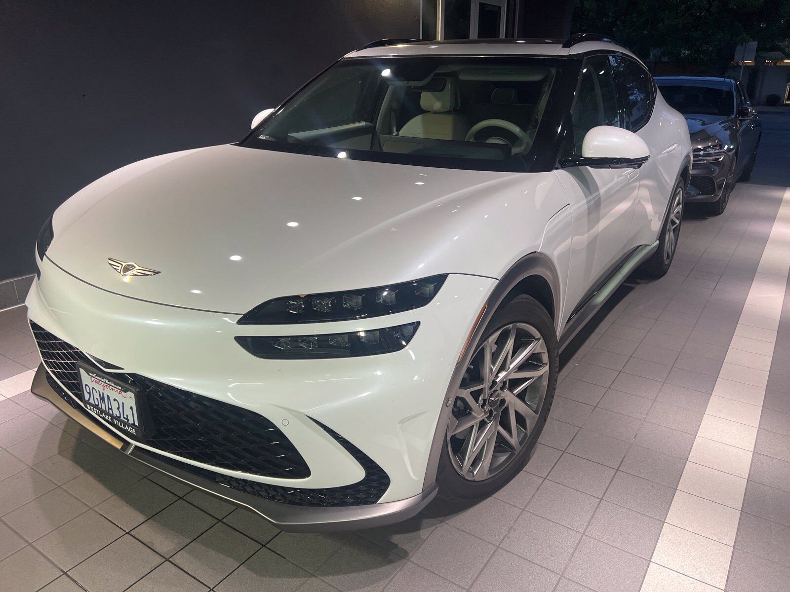 2023 GENESIS GV60