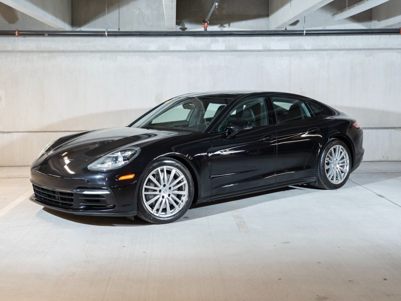 2020 PORSCHE Panamera