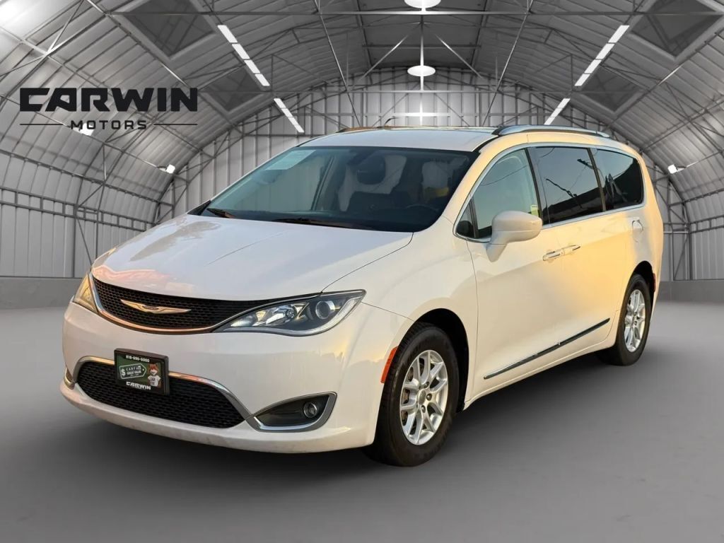 2020 CHRYSLER Pacifica