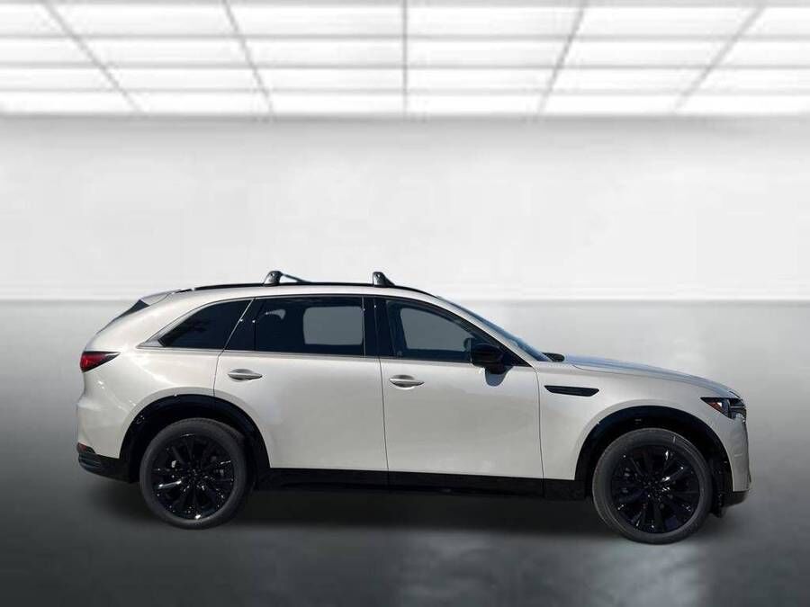 2026 MAZDA CX-90