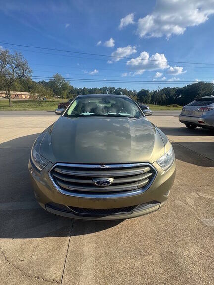 2013 FORD Taurus