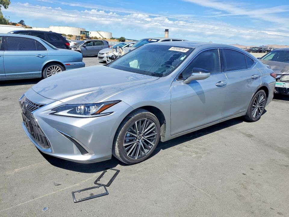 2022 LEXUS ES