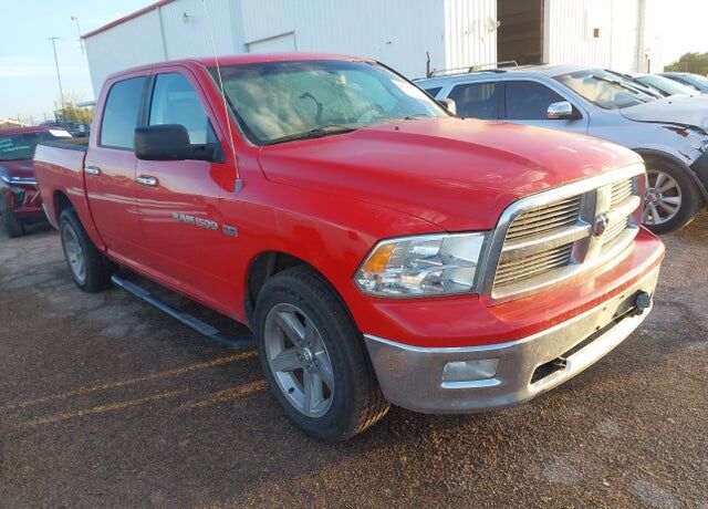 2012 DODGE Ram
