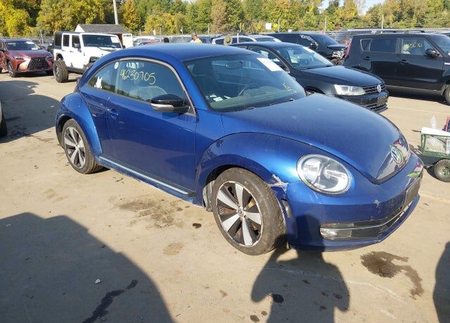 2012 VOLKSWAGEN Beetle