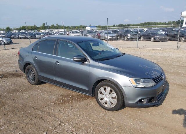 2013 VOLKSWAGEN Jetta