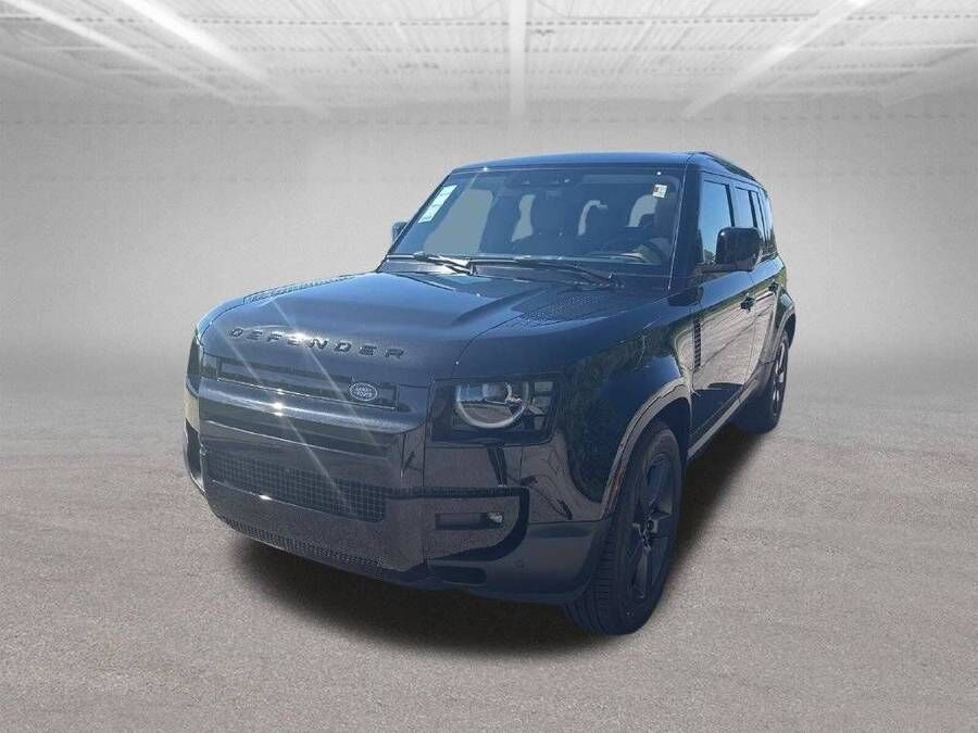 2026 LAND ROVER Defender