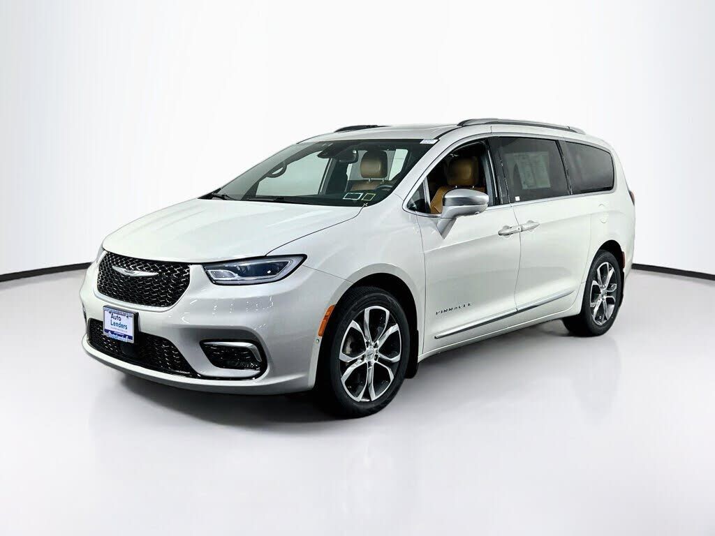 2021 CHRYSLER Pacifica