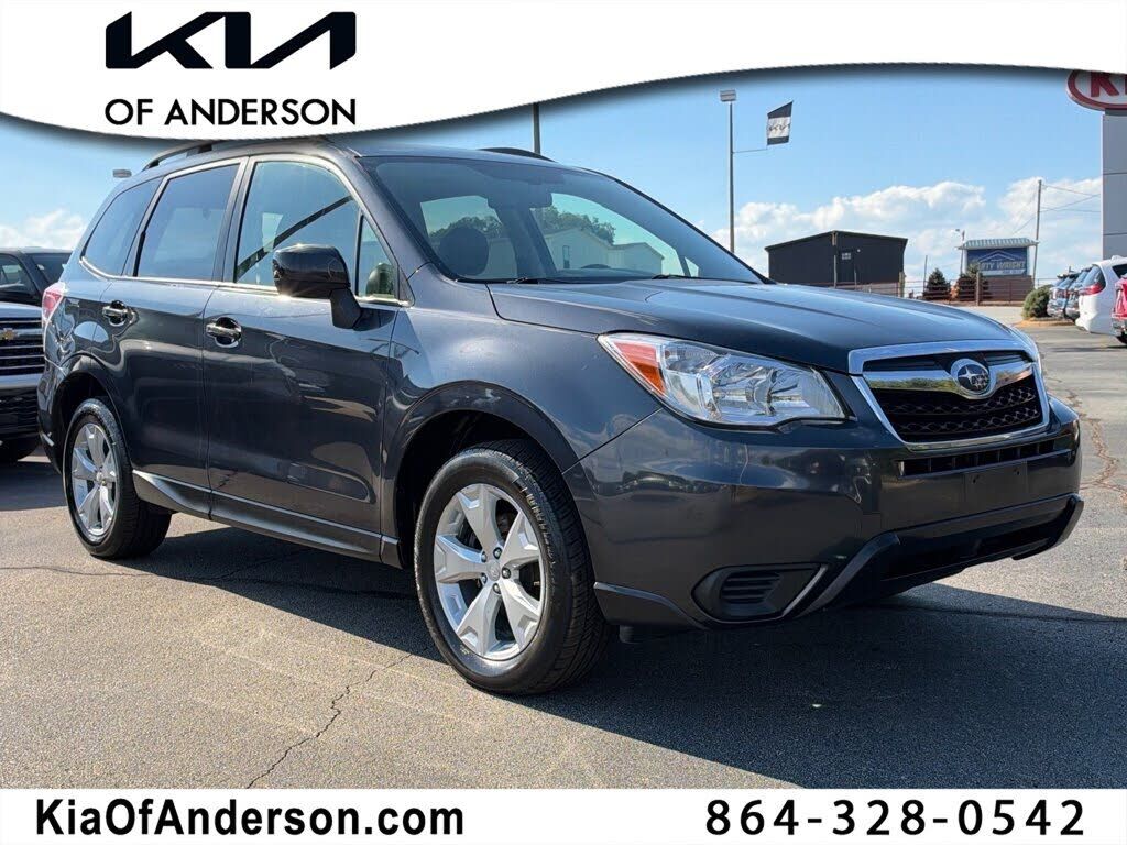 2016 SUBARU Forester