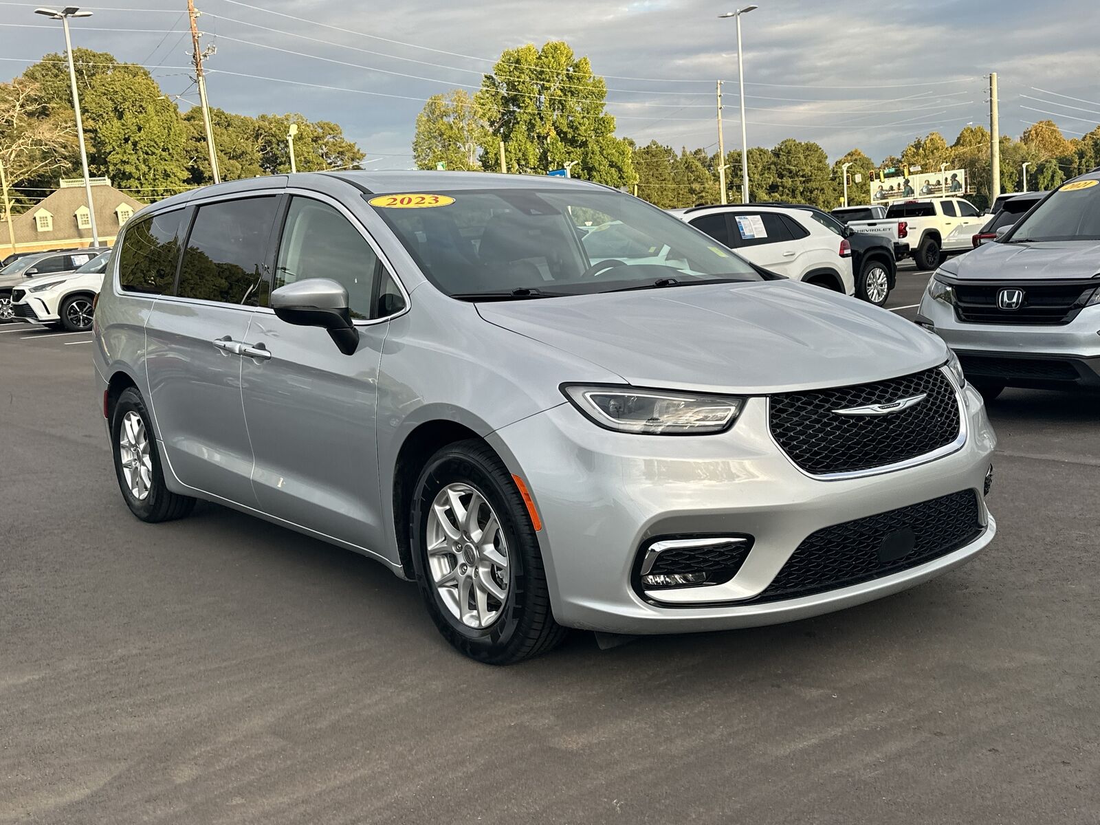 2023 CHRYSLER Pacifica