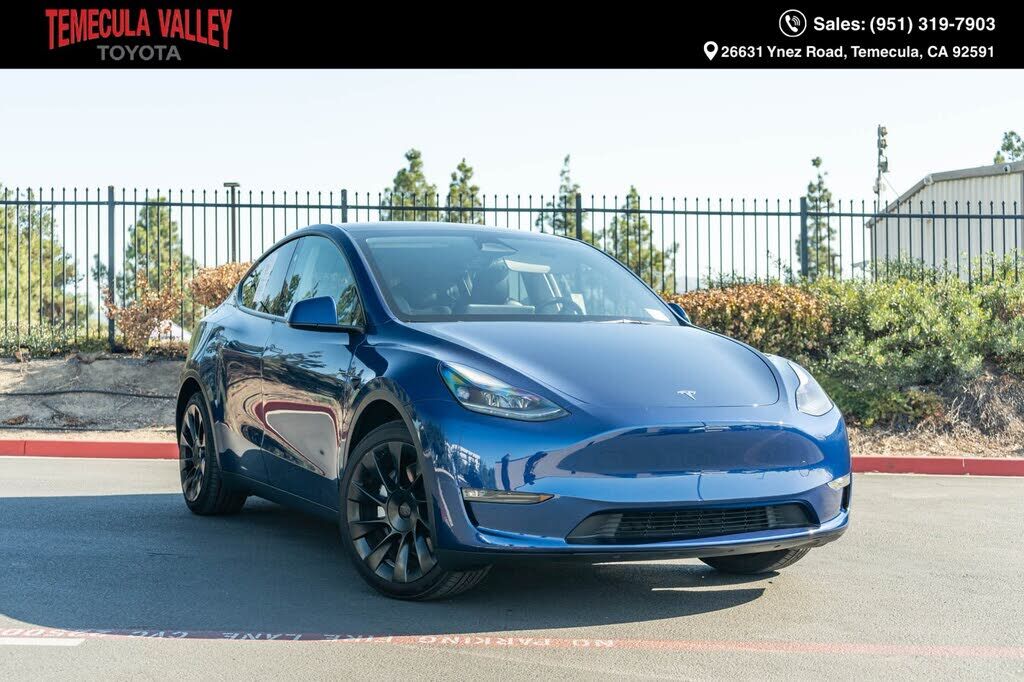 2023 TESLA Model Y