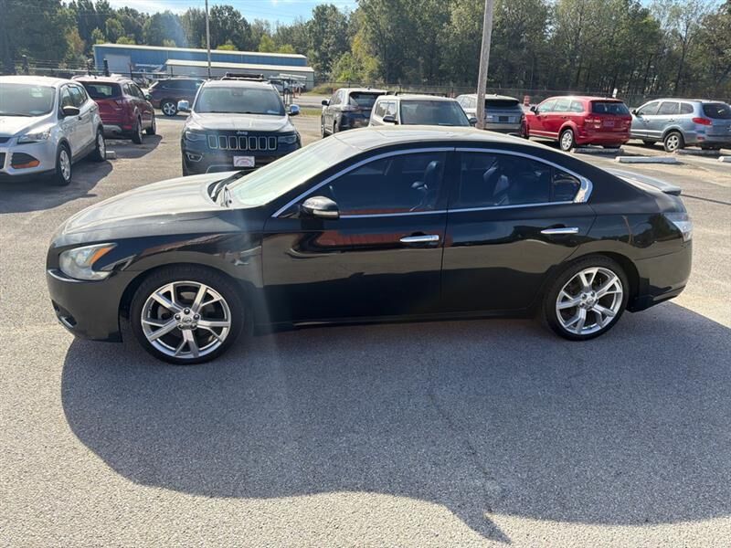 2012 NISSAN Maxima