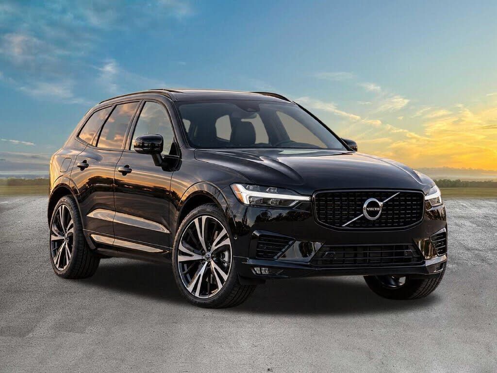 2022 VOLVO XC60