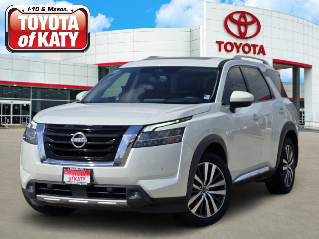2022 NISSAN Pathfinder
