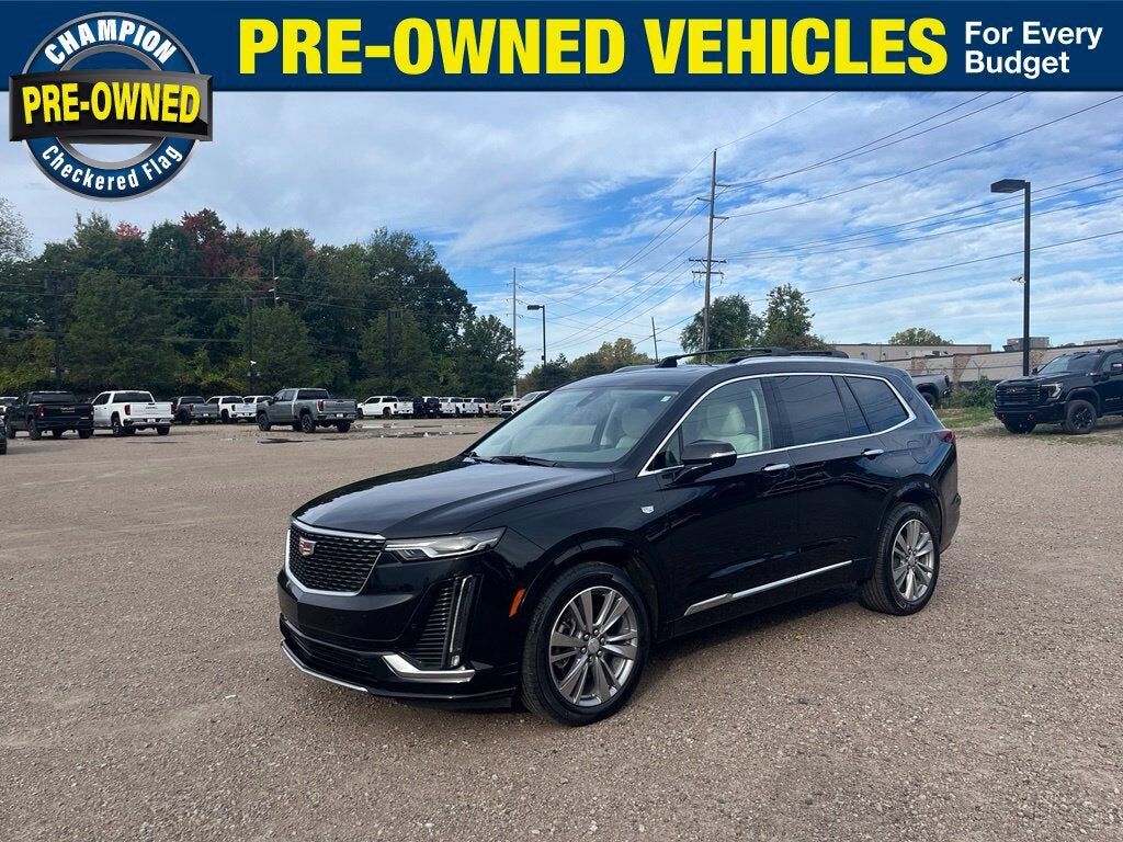 2025 CADILLAC XT6